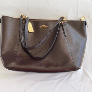 Coach bag patent leather